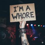 ARTÍCULO: Las guarras de OnlyFans disuelven tu banda preferida